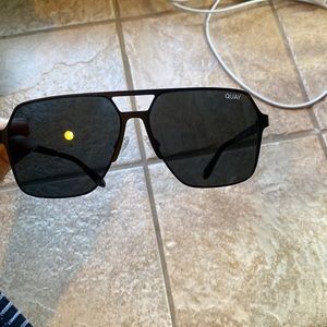 Polarized Quay backstage pass aviator